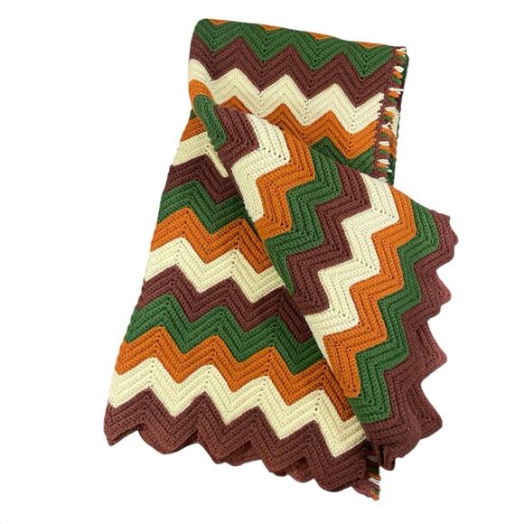 Vintage Hand Knit 70s Chevron Afghan Blanket 64x60 - Picture 1 of 3